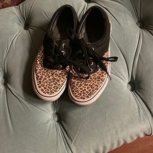 Leopard vans